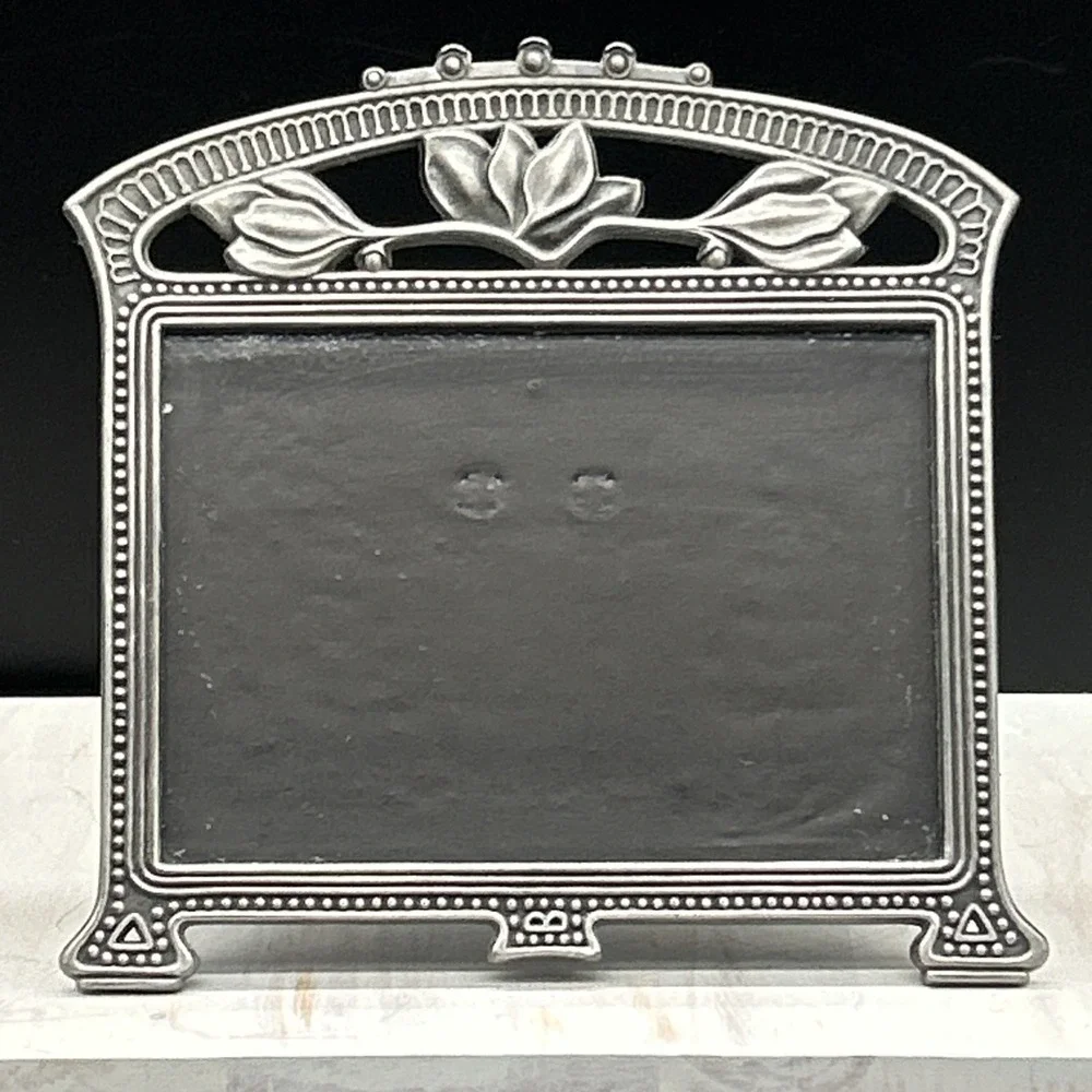 Vintage Westin Gallery Pewter Table-Top Victorian Floral Photo Frame for 5 X 7